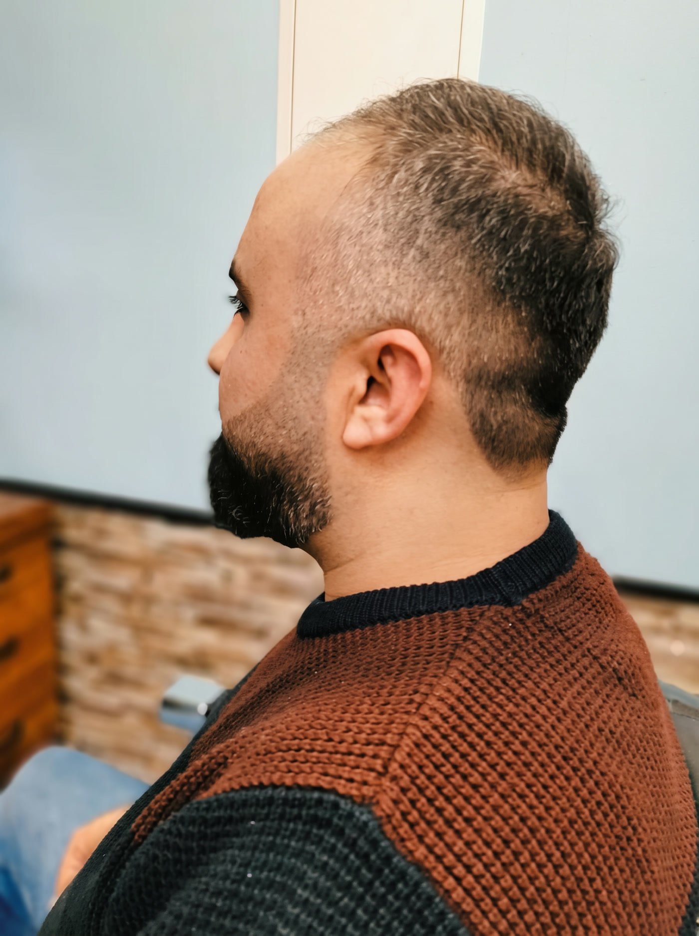 Fade Haarschnitt bei Zerey Herren Coiffeur